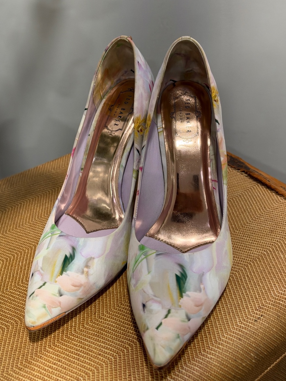 Ted Baker London Floral Pointed Toe Pumps in Pastel